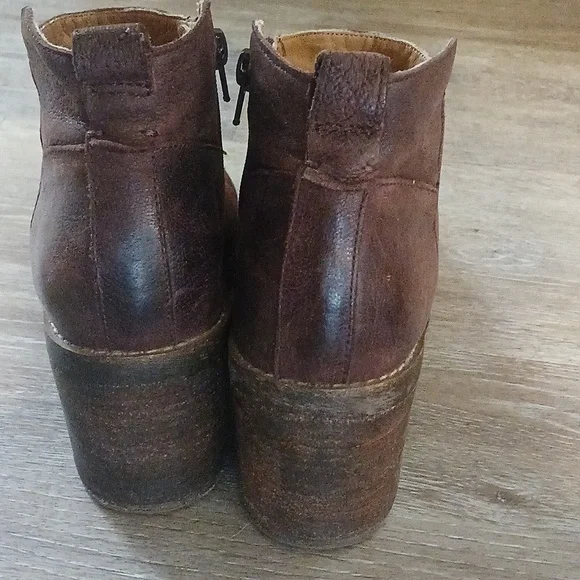 Women's crown vintage leather Ankle boots size 8.5 - Picture 4 of 7